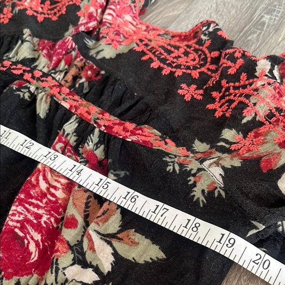 Free People Black and Red Crop Blouse with Bell Sleeves - Picture 7 of 11